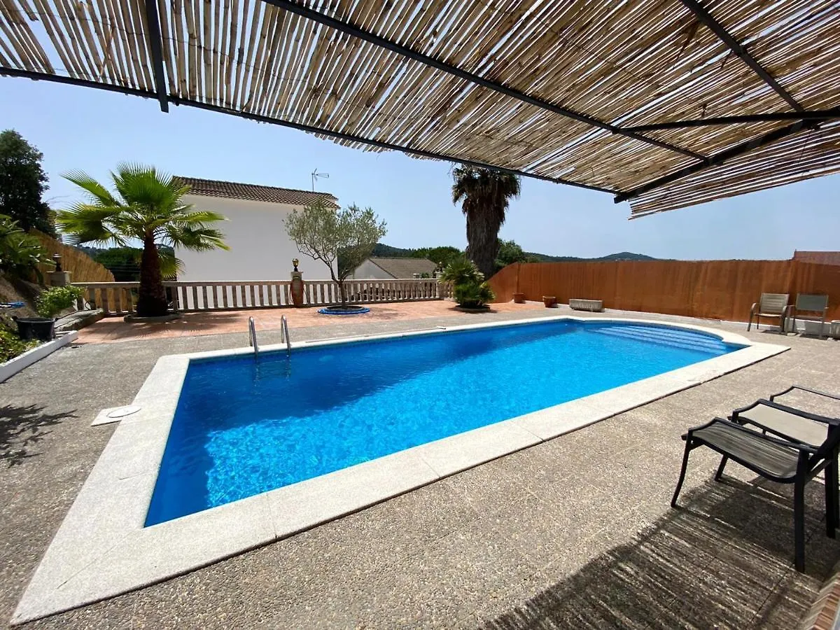 Bright Villa In Vidreres With Private Pool And Jacuzzi