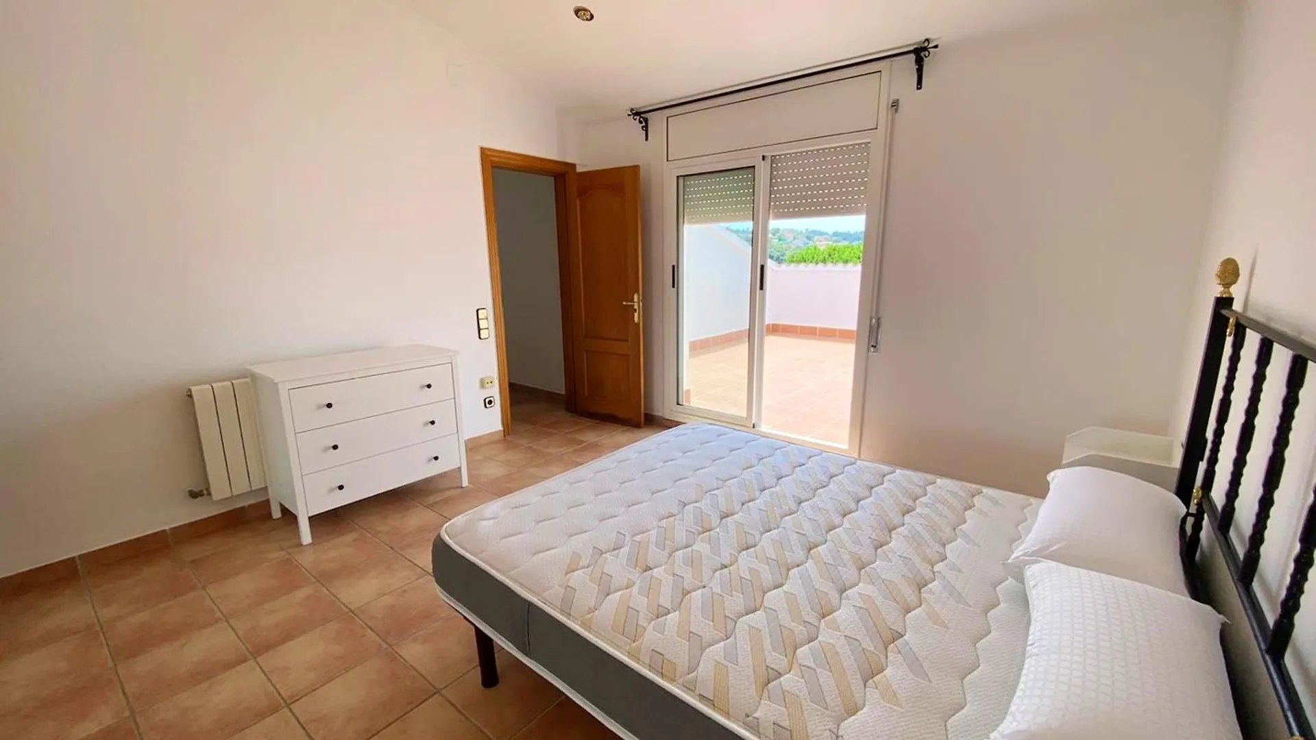 Bright Villa In Vidreres With Private Pool And Jacuzzi 스페인