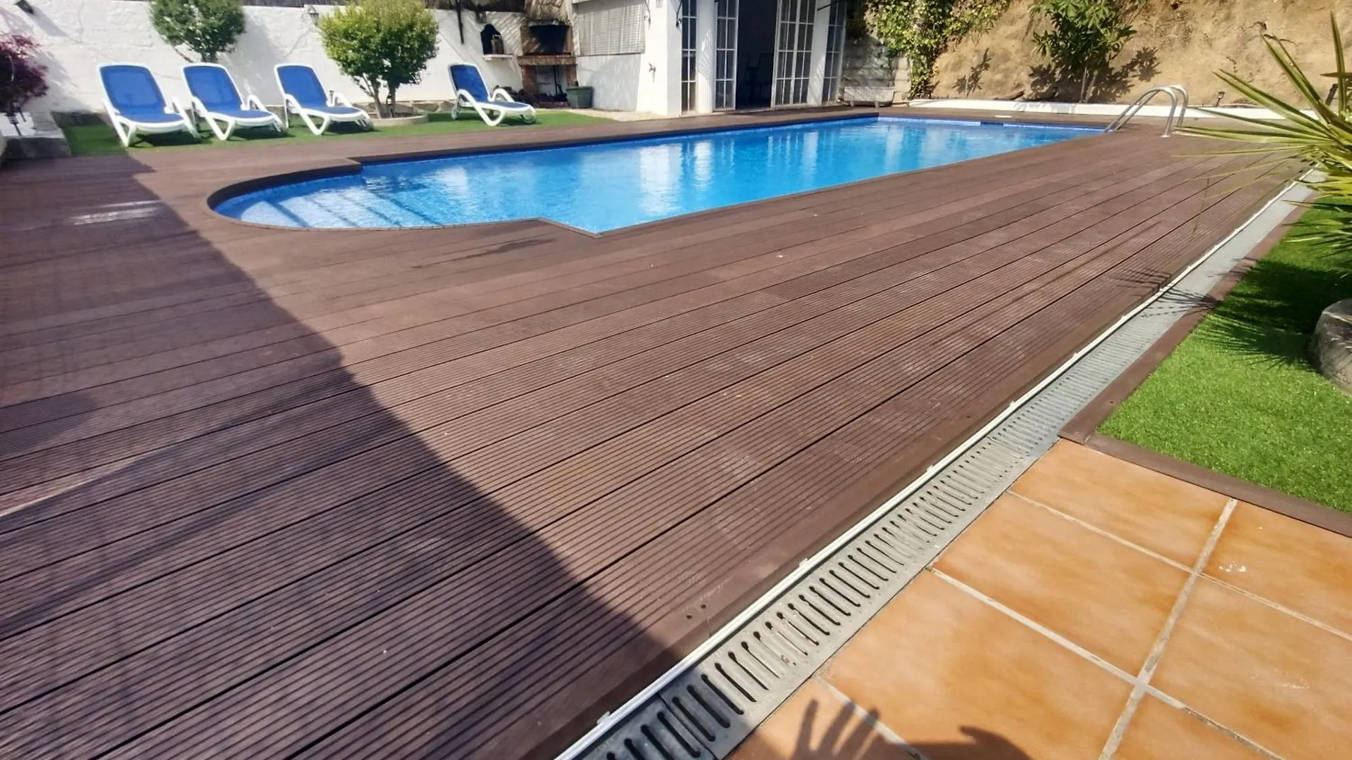 Bright Villa In Vidreres With Private Pool And Jacuzzi 0*,  스페인